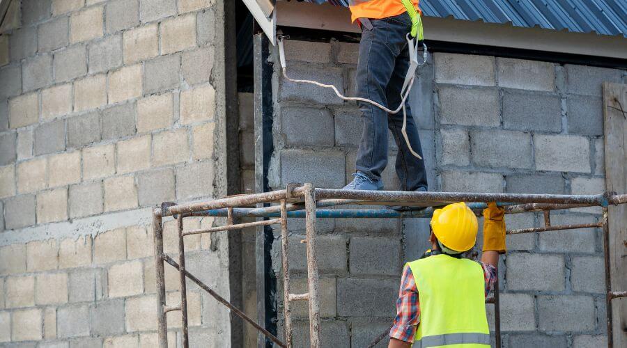 Professional gutter cleaning in Prudenville, MI